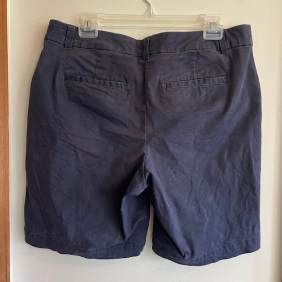 CROWN & IVY Classic Twill Navy 8.5" Chino Shorts 10 - Picture 6 of 14